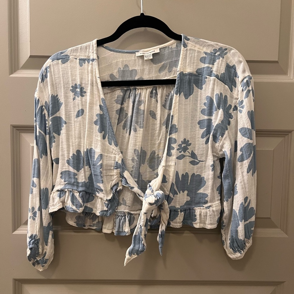American Eagle top